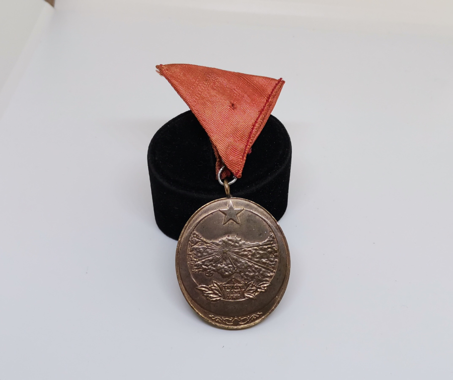 ORJİNAL ASKILI ÇİL KONDİSYONDA İSTİKLAL MADALYASI