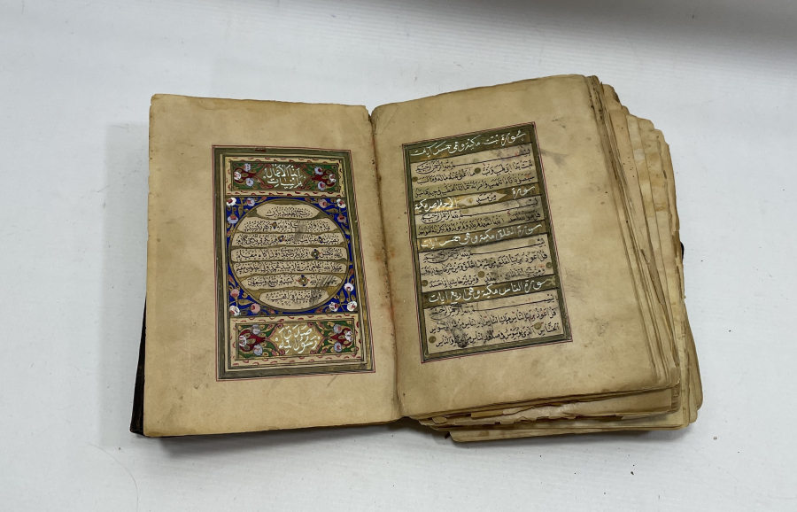 OSMANLI DÖNEMİ EL YAZMA ÇOK NADİR TEZHİPLİ KETEBELİ VE TARİHLİ KUR'AN -I KERİM