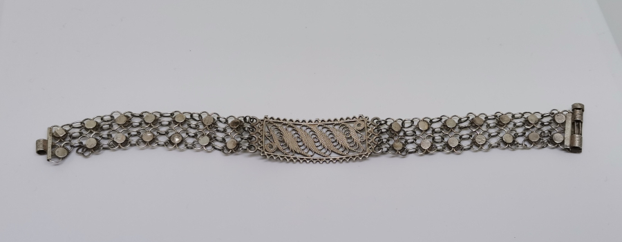 TELKARİ VE GÜVERSE İŞÇİLİKLİ ÖZEL YAPIM ANTİKA GÜMÜŞ BİLEKLİK