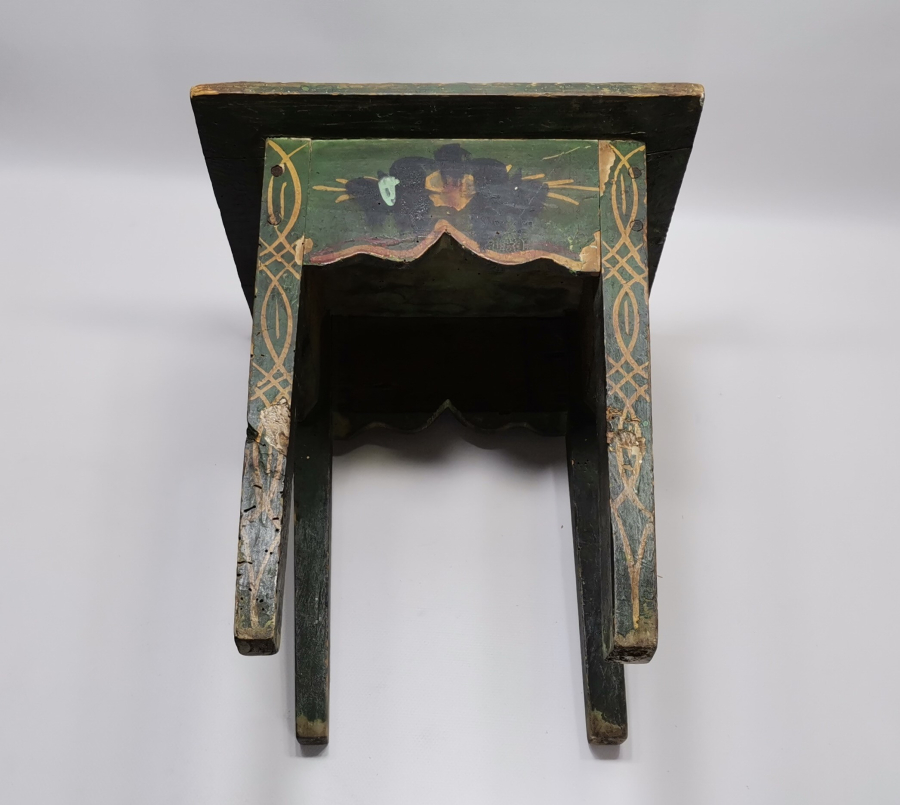 OSMANLI DÖNEMİ KÖK BOYALI EDİRNEKARİ KAHVECİ MASASI