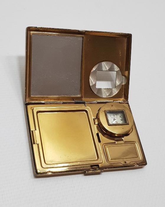 2. DÜNYA SAVAŞI DÖNEMİ ÜST DÜZEY HEDİYE NADİR FORMDA SAATLİ PUDRİYER 