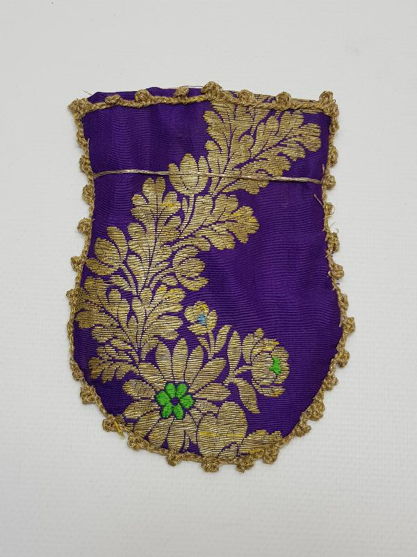 OSMANLI DÖNEMİ ALTIN SIRMA İŞLEMELİ ELMASİYE AKÇE KESESİ