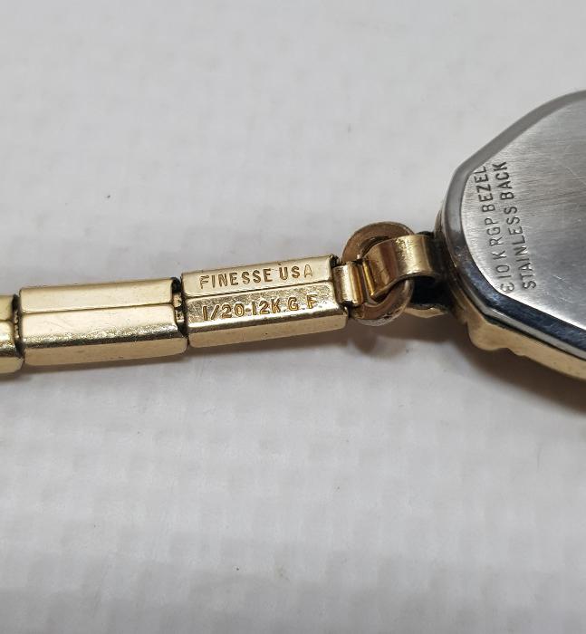 ALTIN KAPLAMA WALTHAM BAYAN KOL SAATİ  