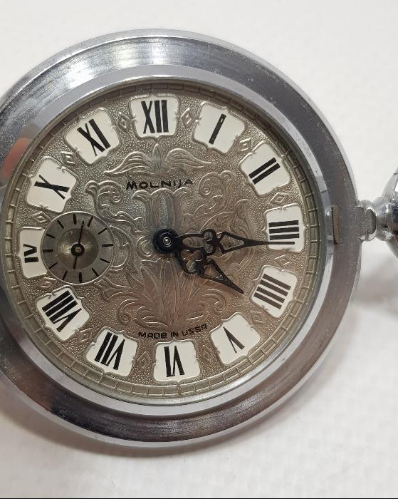 ANTİKA RUS YAPIMI GRAVÜRLÜ MOLNİA CEP SAATİ