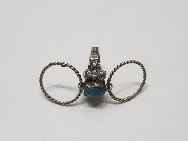OSMANLI DÖNEMİ TURKUAZ TAŞLI FARKLI FORMDA GÜMÜŞ YÜZÜK