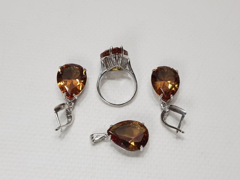 ZULTANİT TAŞLI GÜMÜŞ TAKI SETİ