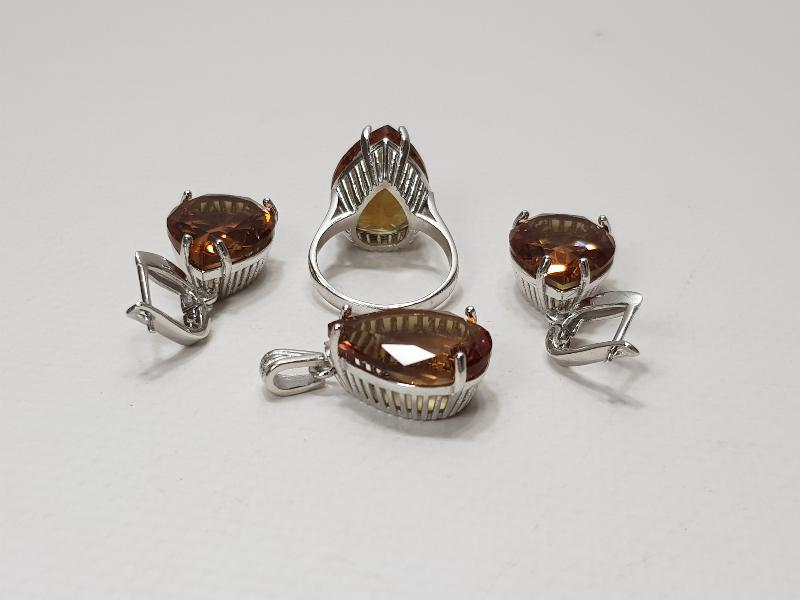 ZULTANİT TAŞLI GÜMÜŞ TAKI SETİ