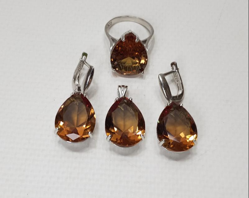 ZULTANİT TAŞLI GÜMÜŞ TAKI SETİ