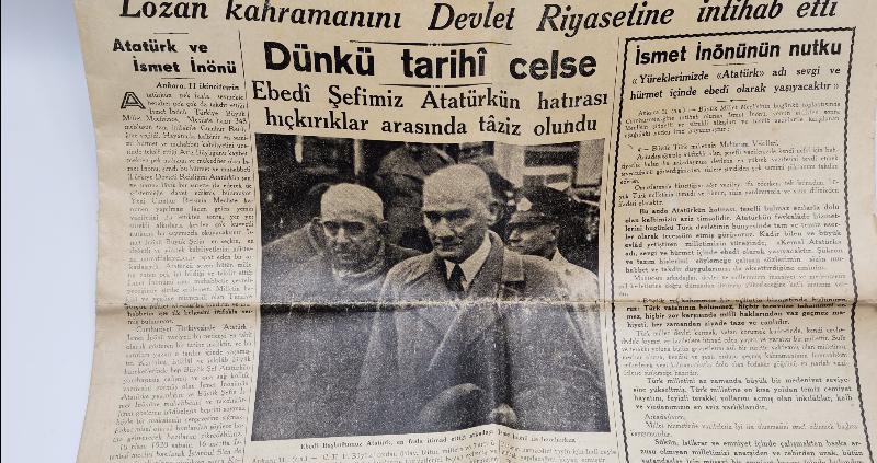 12 KASIM 1938 CUMHURİYET GAZETESİ - ATATÜRK'ÜN VEFAT HABERLERİ  