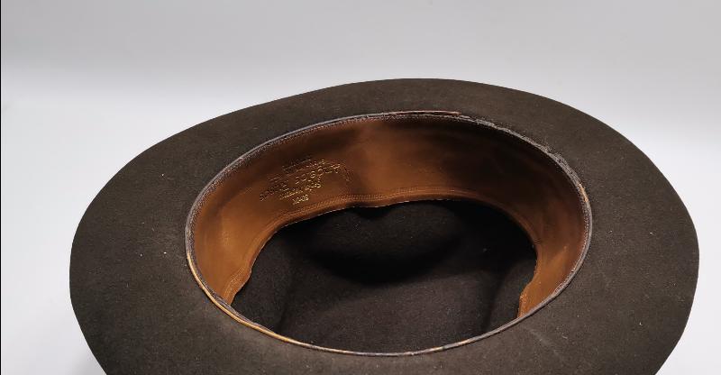 1930'LAR GALATA BÜYÜK ŞAPKA MAĞAZASI ANGELOS RUSOS'TAN BORSALİNO MELON ŞAPKA