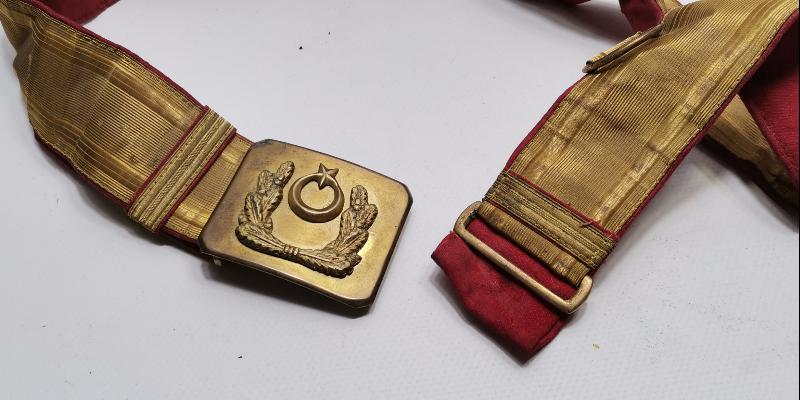 1930'LARDAN ALTIN SIRMA İŞLEMELİ SUBAY KEMERİ