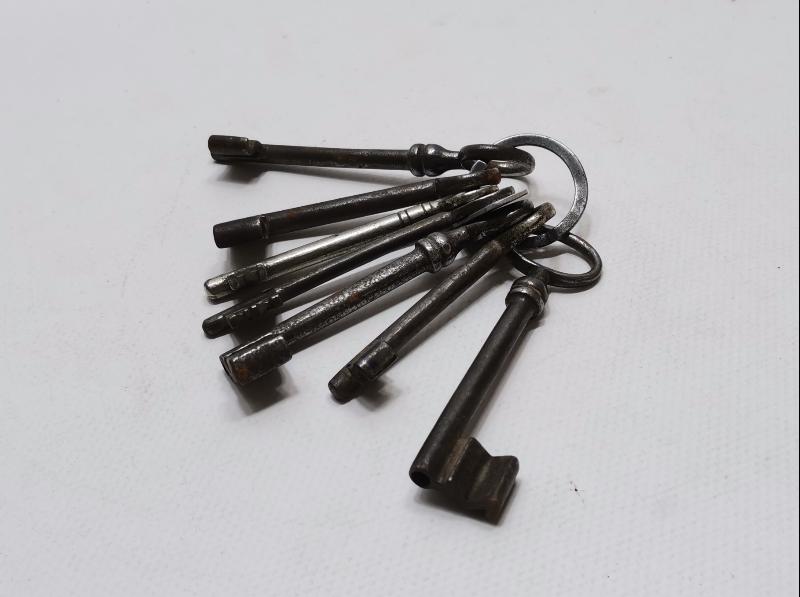 ANTİKA ANAHTAR LOTU