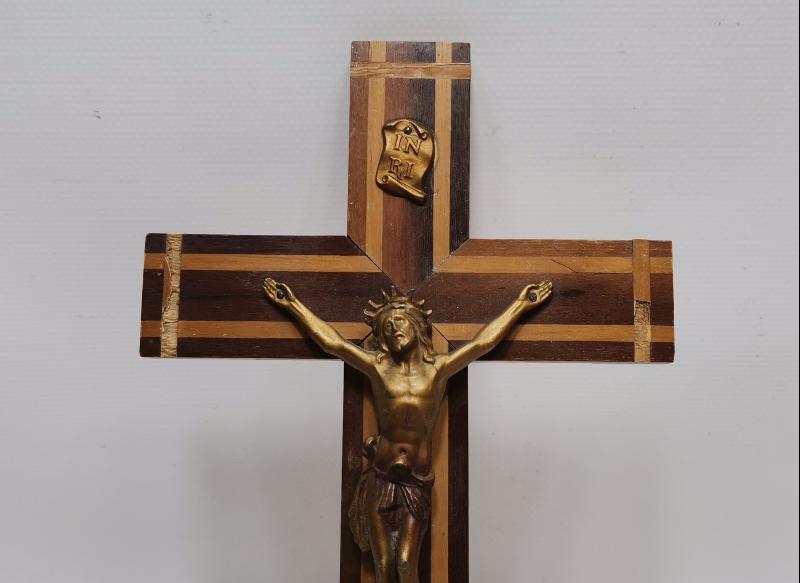 ANTİKA HIRİSTİYAN İŞİ ÇARMIHA GERİLMİŞ HAZRETİ İSA HAYKELİ