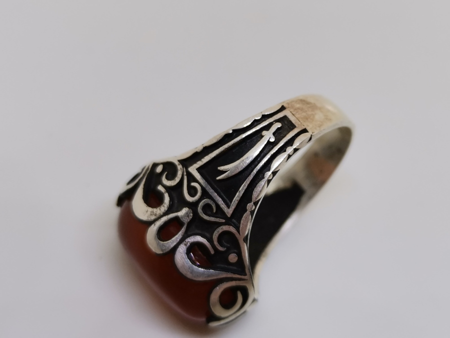 BAL AKİK TAŞLI GÜMÜŞ YÜZÜK