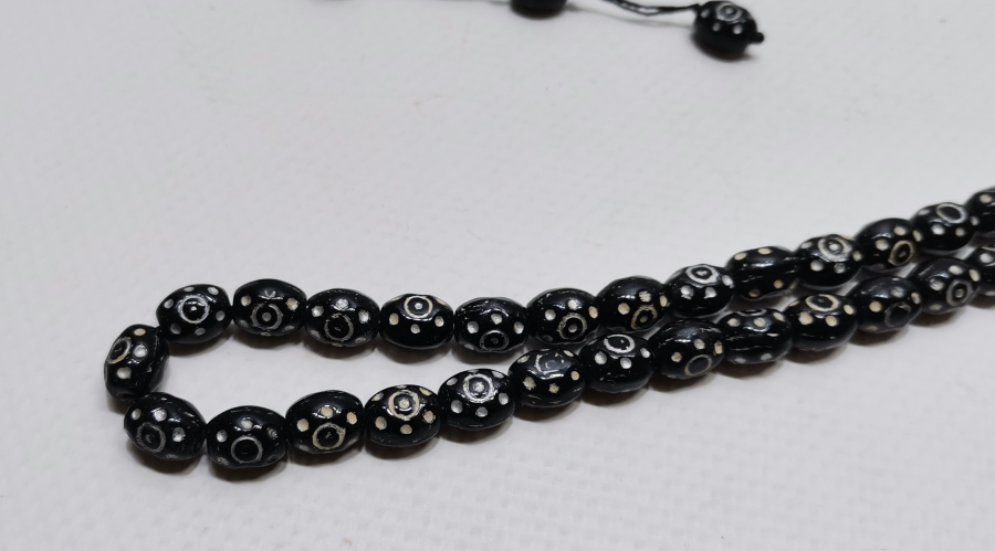 NADİR RENKTE OSMANLI DÖNEMİ GÜMÜŞ VARAKLI BEYKOZ NAMAZ TESPİHİ