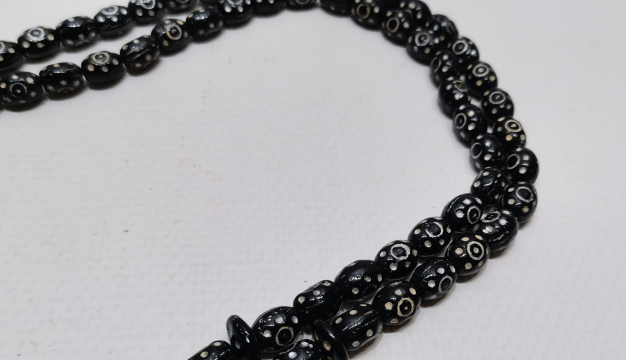 NADİR RENKTE OSMANLI DÖNEMİ GÜMÜŞ VARAKLI BEYKOZ NAMAZ TESPİHİ