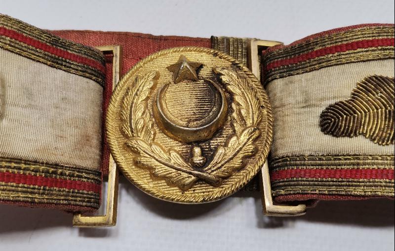 OSMANLI DÖNEMİ ALTIN SIRMA İŞLEMELİ PAŞA KEMERİ