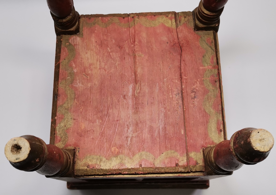 OSMANLI DÖNEMİ KÖK BOYALI EDİRNEKARİ KAHVECİ MASASI