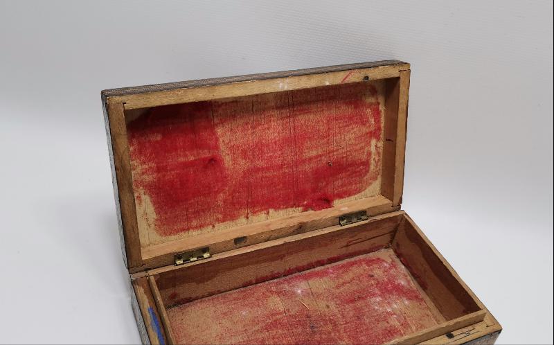 OSMANLI DÖNEMİ MARKÜTERİ İŞÇİLİKLİ AHŞAP KUTU