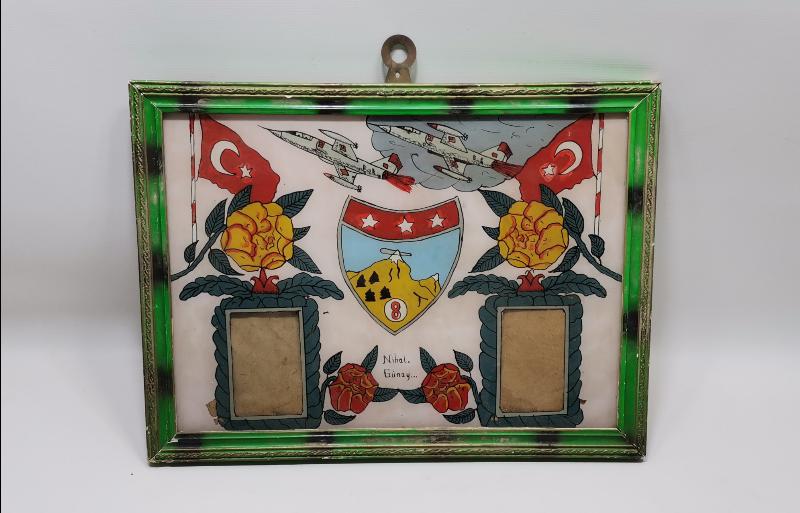 TÜRK HAVA KUVVETLERİ 8. ANA JET ÜSSÜ KONULU CAM ALTI TABLO