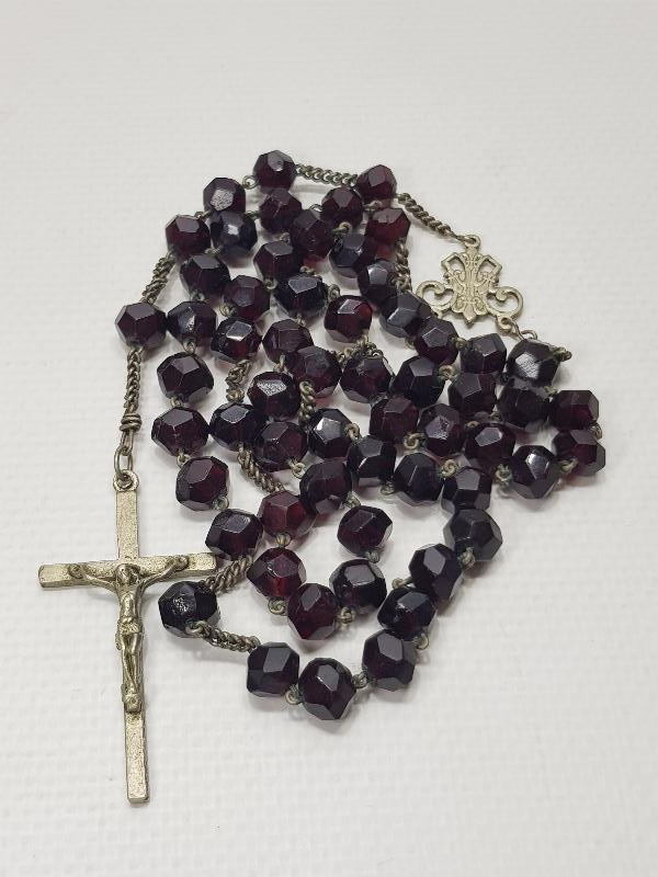 ANTİKA LAL TAŞI PAPAZ TESPİHİ