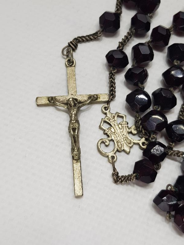 ANTİKA LAL TAŞI PAPAZ TESPİHİ