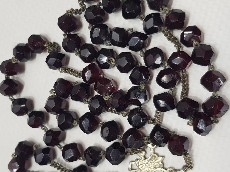 ANTİKA LAL TAŞI PAPAZ TESPİHİ