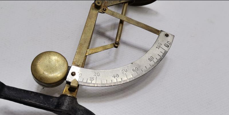 ANTİKA POSTA TERAZİSİ