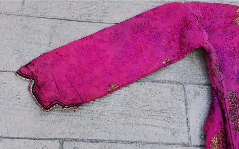 OSMANLI DÖNEMİ ALTIN SIRMA İŞLMELİ İPEK ELMASİYE ÜÇ ETEK 