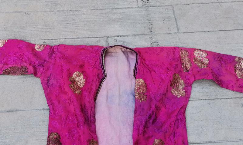 OSMANLI DÖNEMİ ALTIN SIRMA İŞLMELİ İPEK ELMASİYE ÜÇ ETEK 