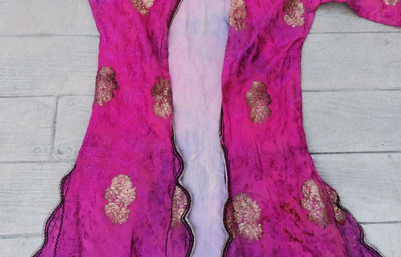 OSMANLI DÖNEMİ ALTIN SIRMA İŞLMELİ İPEK ELMASİYE ÜÇ ETEK 