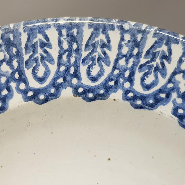 OSMANLI DÖNEMİ EL BOYAMA KİLİSE RESİMLİ PORSELEN TABAK