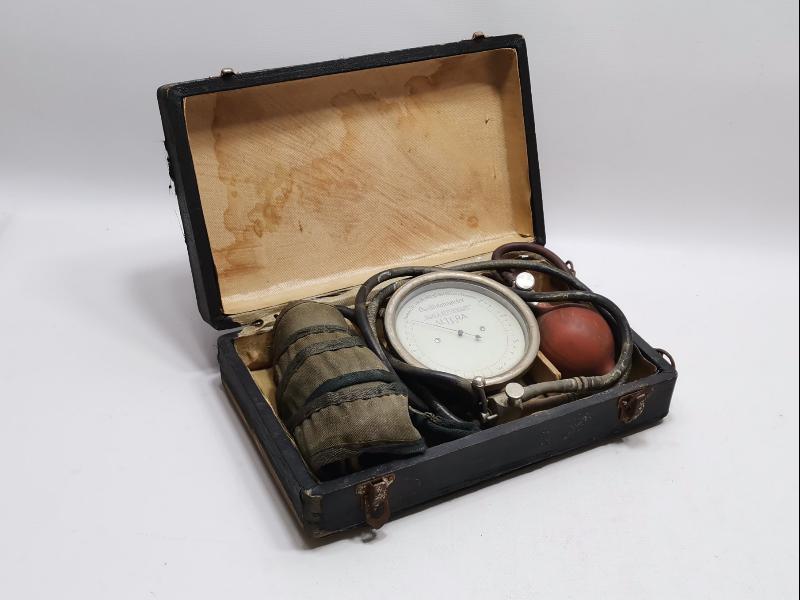 OSMANLI TIP TARİHİ: I.M.FARHI ISTANBUL YAZILI KUTUSU İÇİNDE TANSİYON ALETİ