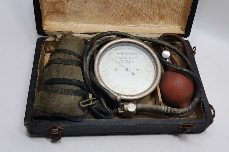 OSMANLI TIP TARİHİ: I.M.FARHI ISTANBUL YAZILI KUTUSU İÇİNDE TANSİYON ALETİ