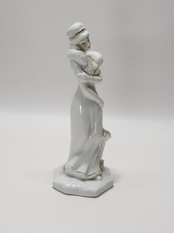 ANTİKA PORSELEN KADIN BİBLOSU