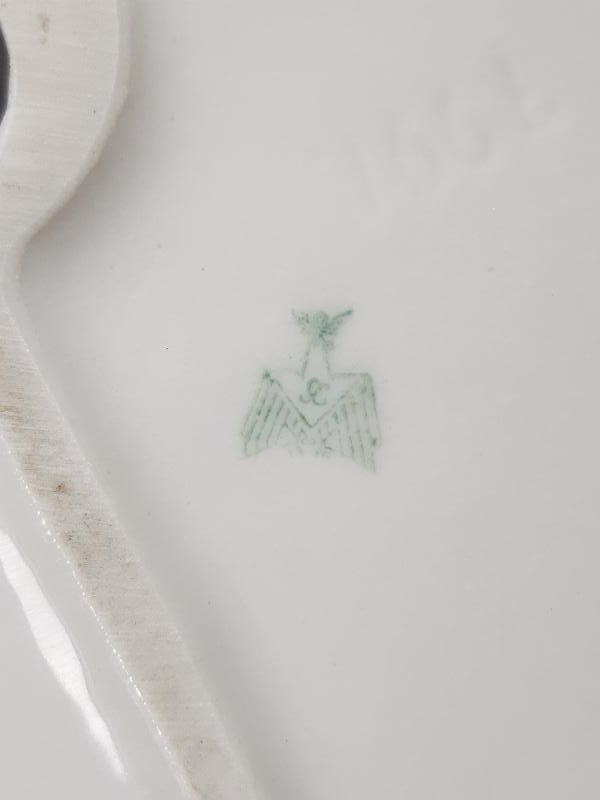 CARL SCHEİDİG KUŞ APLİKLİ PORSELEN KÜL TABLASI