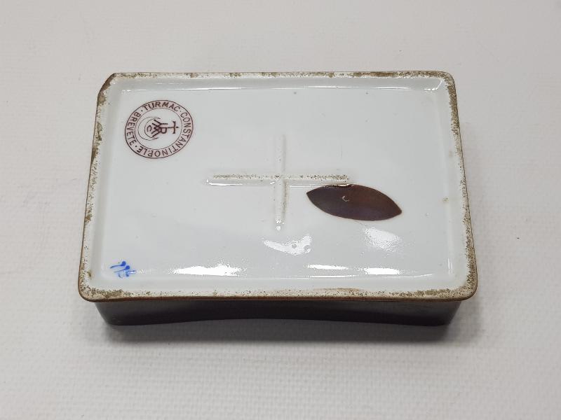 CONSTANTINOPLE - OSMANLI DÖNEMİ TURMAC PORSELEN SİGARALIK VE KÜL TABLASI