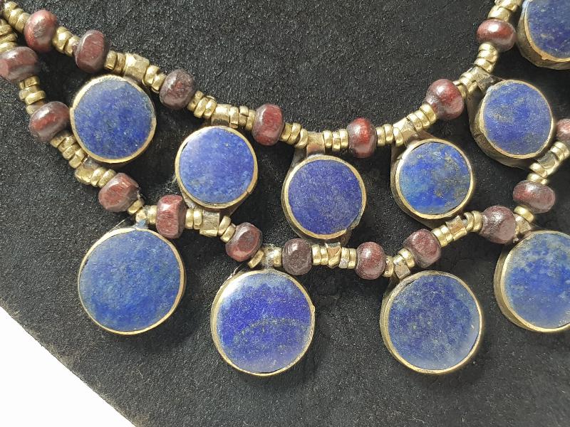 DOĞAL TAŞLARLA SÜSLÜ ANTİKA TÜRKMEN TAKISI