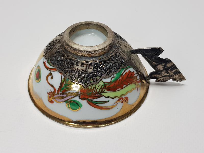 ESKİ JAPON İŞİ GÜMÜŞ & PORSELEN SAKE FİNCANI