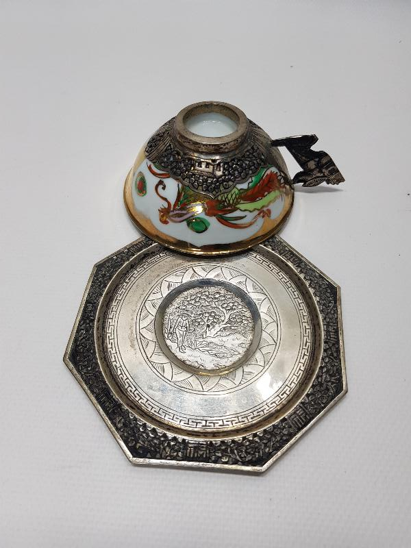 ESKİ JAPON İŞİ GÜMÜŞ & PORSELEN SAKE FİNCANI