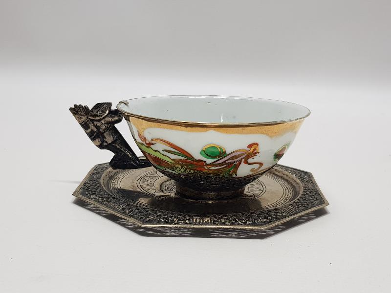 ESKİ JAPON İŞİ GÜMÜŞ & PORSELEN SAKE FİNCANI