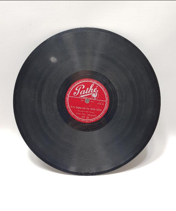 KORE SAVAŞI TÜRKÜSÜ - NURİ SESİGÜZEL TAŞ PLAK