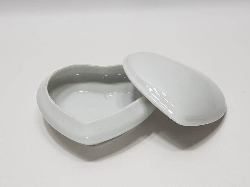 LIMOGES MARKA KALP FORMLU PORSELEN MÜCEVHER KUTUSU