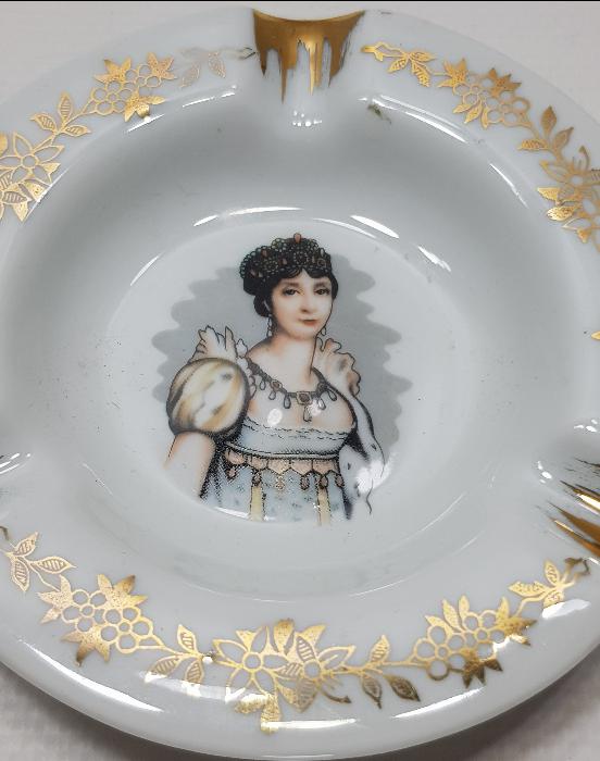 NAPOLYON'UN EŞİ JOSEPHINE RESİMİ LIMOGES PORSELEN KÜL TABLASI