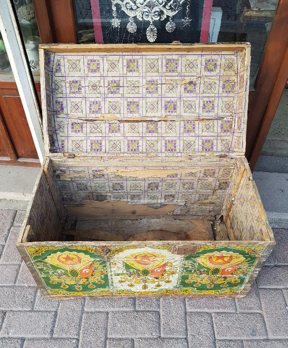 OSMANLI DEVLET ARMALARIYLA SÜSLÜ ÇEYİZ SANDIĞI