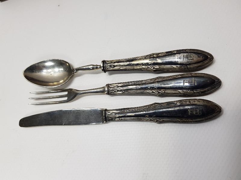 OSMANLI DÖNEMİ RUMCA İNİSİYALLİ GÜMÜŞ KAPLAMA SEYAHAT TAKIMI