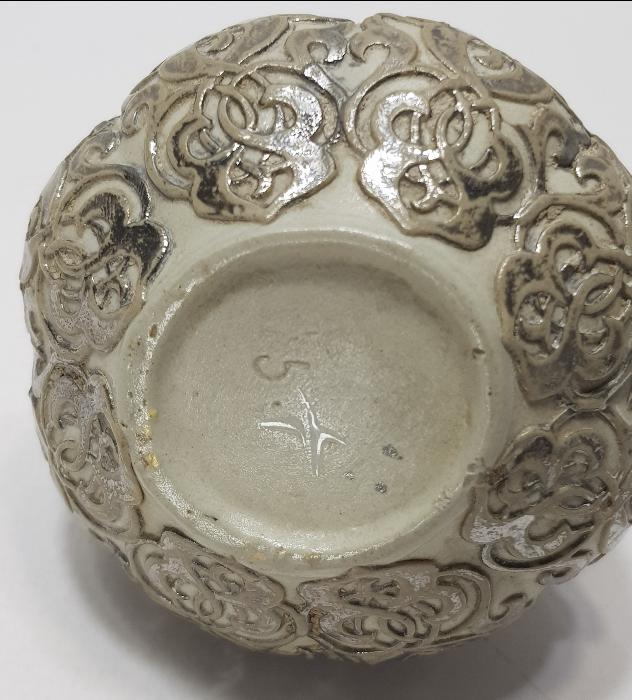 OSMANLI PAZARI İÇİN YAPILMIŞ GÜMÜŞ YALDIZLI ÇOK NADİR FORMDA SÜTLÜK