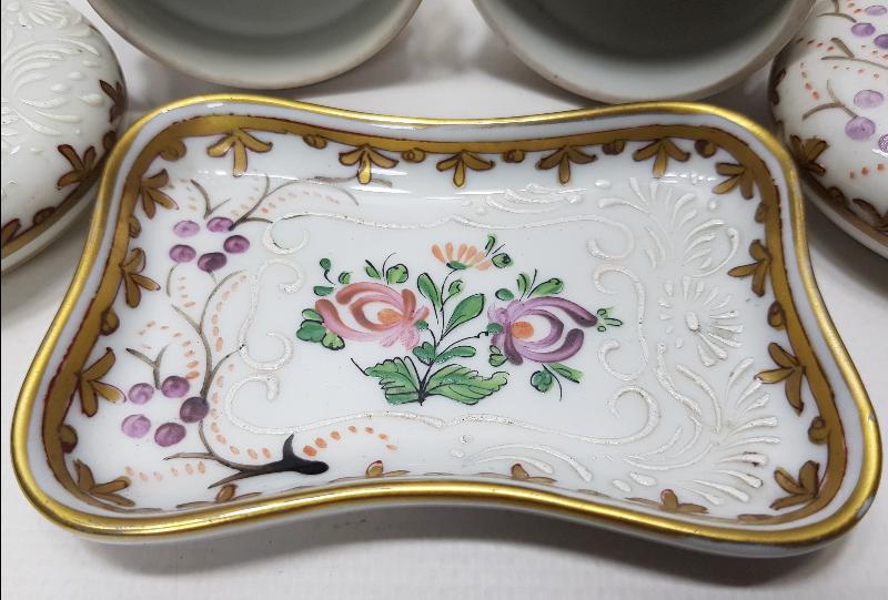 OSMANLI DÖNEMİ PORSELEN BONBONİYER TAKIMI