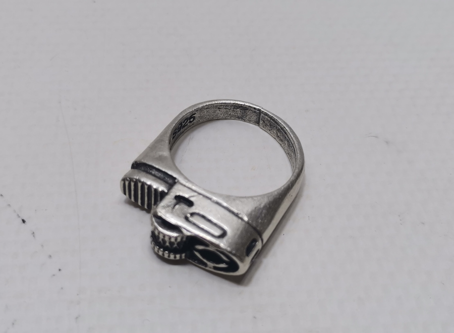 ÇAKMAK FORMUNDA YAPILMIŞ ÖZEL ÜRETİM GÜMÜŞ YÜZÜK