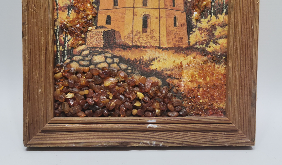 DAMLA KEHRİBARLARLA SÜSLÜ ANTİKA TABLO